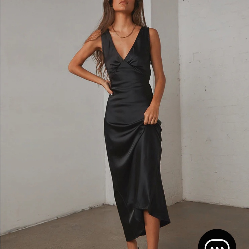 Loren Midi Dress - Black